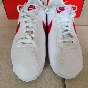 Nike Classic Running Shoes